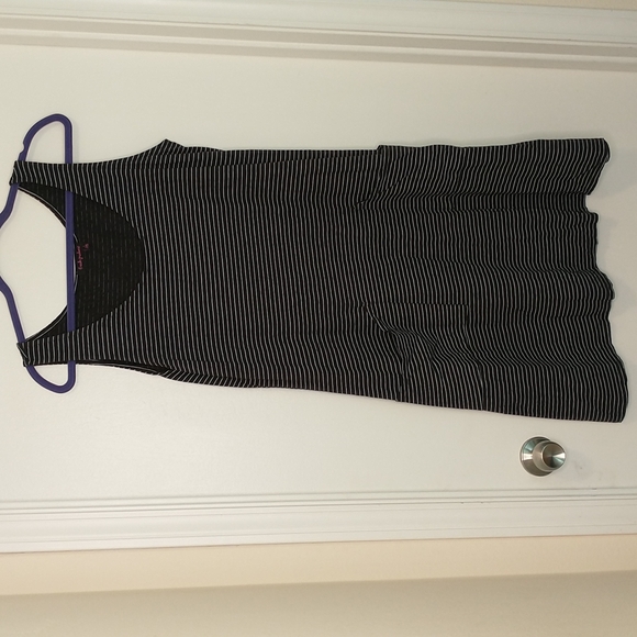 fresh produce Dresses & Skirts - Fresh produce black white striped sleeveless dress pockets
